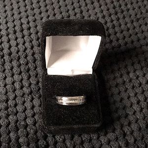 NEW Size 12 Men’s white gold wedding band